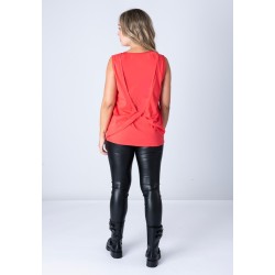 Camiseta cruz rosas rojas