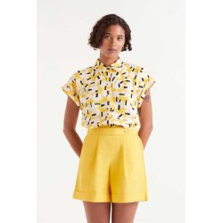 Short botones amarillo