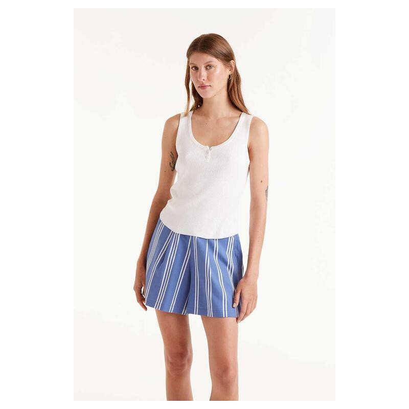 Top pto. botones blanco