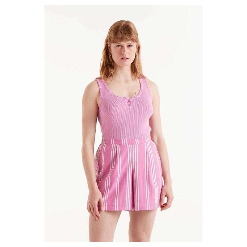 Top punto botones rosa