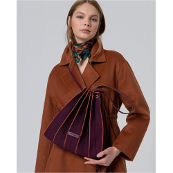 Bolso mochila de punto plisado