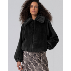 Chaqueta corta pelo negro