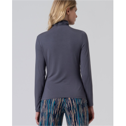 camiseta cuello alto gris