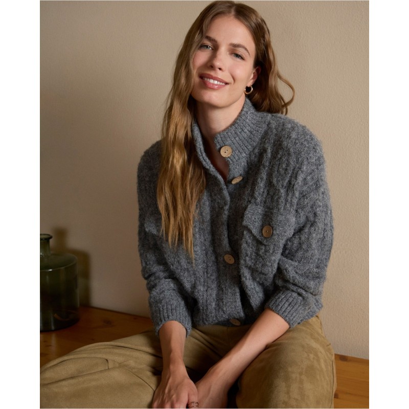 cárdigan amplio con aranés gris