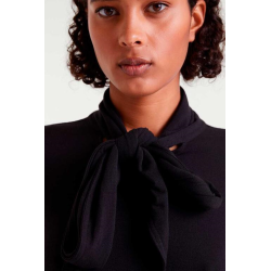 Camiseta lazada manga larga negro