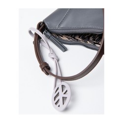 bolso bandolera con interior estampado