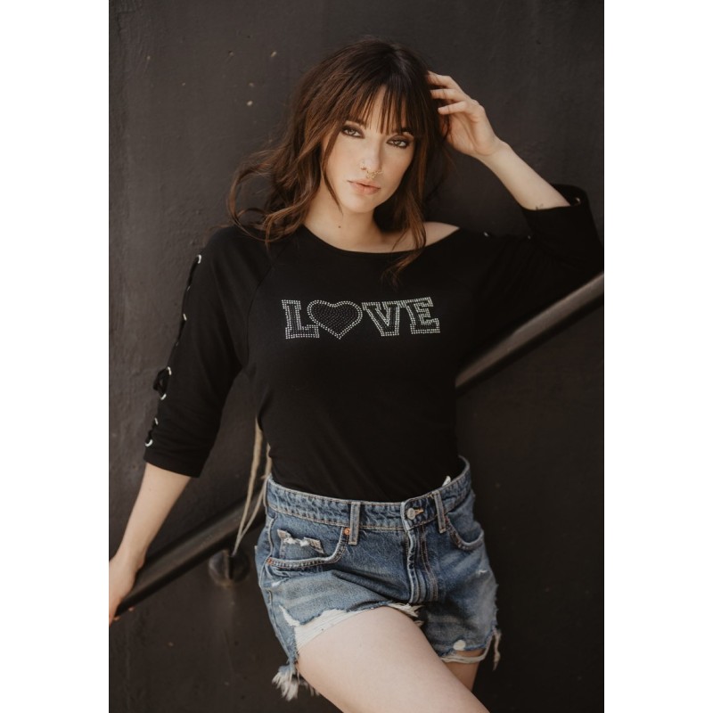 camiseta love cordones