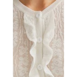 cárdigan punto floral bco con volantes